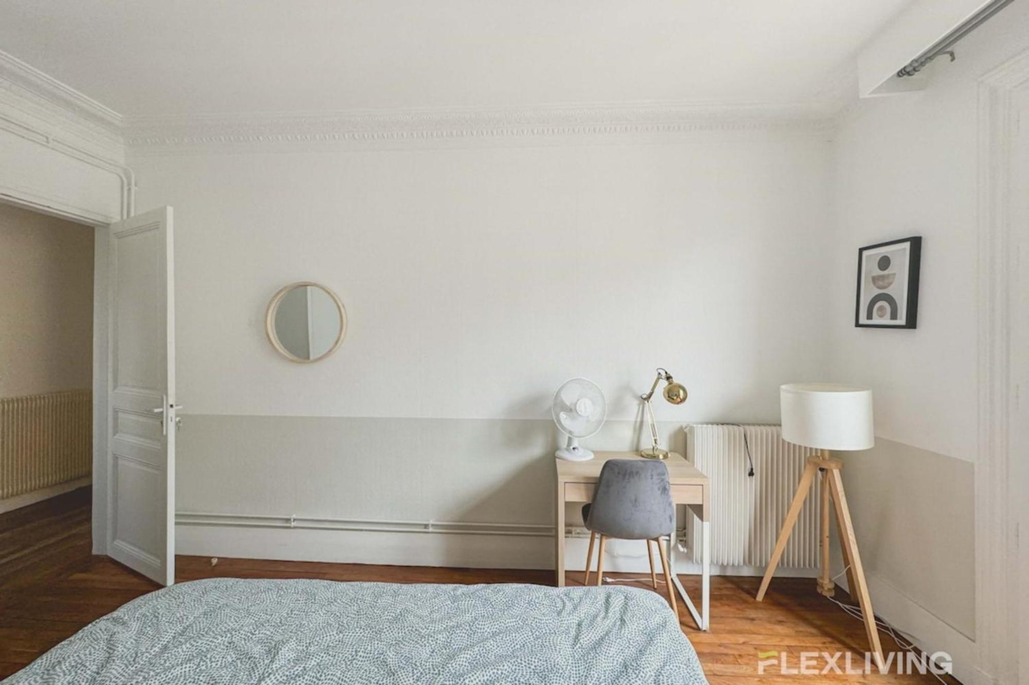 Flexliving - - Prague Paris